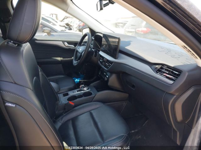 1FMCU9JA6RUA71301 Ford Escape Platinum