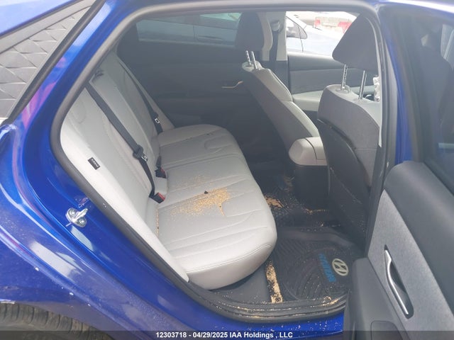 KMHLN4DG9SU954122 Hyundai Elantra Luxury W/two-tone Interior