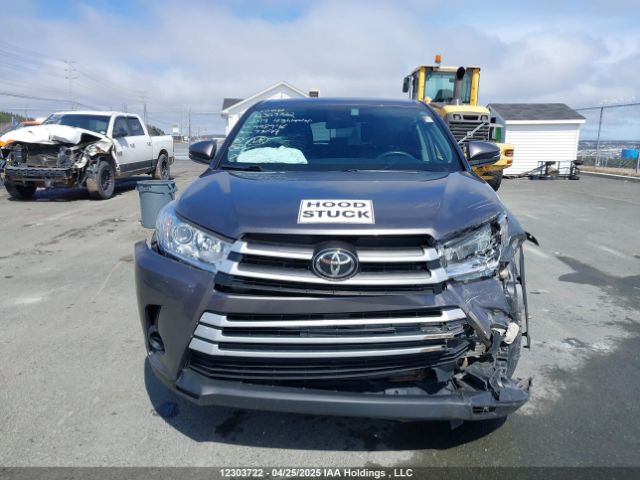 5TDBZRFH6KS998946 Toyota Highlander Le