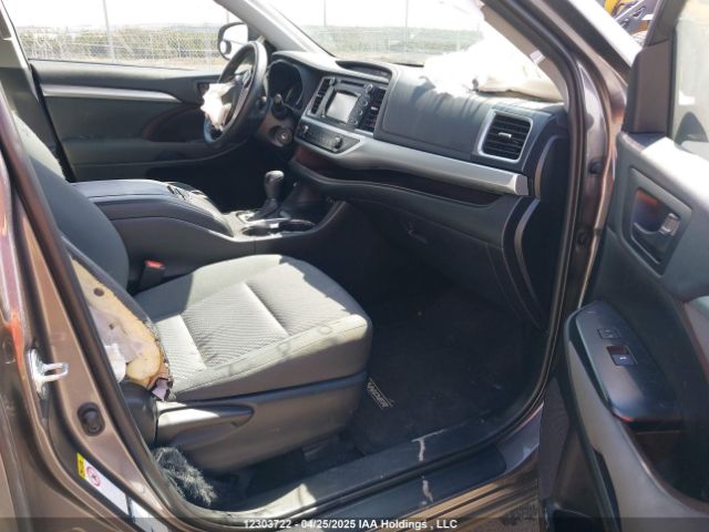 5TDBZRFH6KS998946 Toyota Highlander Le