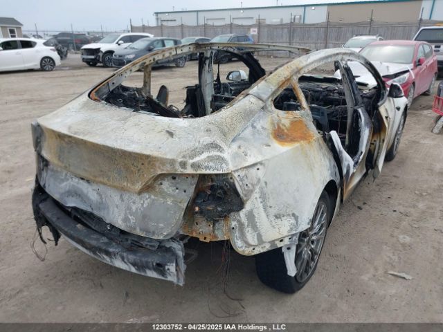 5YJ3E1EB8NF315412 Tesla MODEL 3