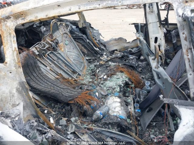 5YJ3E1EB8NF315412 Tesla MODEL 3