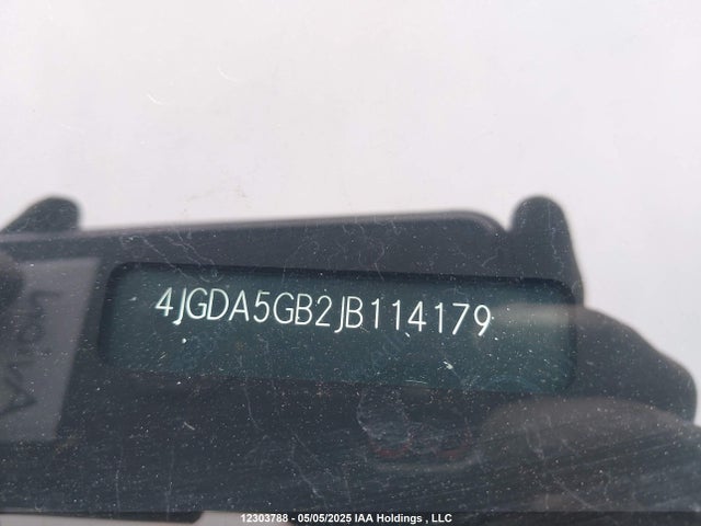 4JGDA5GB2JB114179 Mercedes-Benz m276