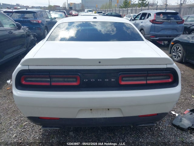 2C3CDZBT3GH239551 Dodge Challenger R/t