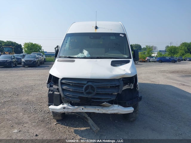 WD3BF1CD9KP028119 Mercedes-Benz om 642 with brake assist