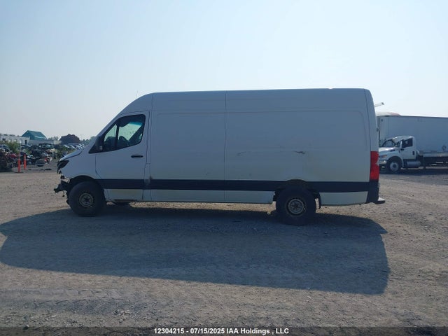 WD3BF1CD9KP028119 Mercedes-Benz om 642 with brake assist