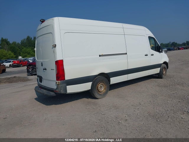WD3BF1CD9KP028119 Mercedes-Benz om 642 with brake assist