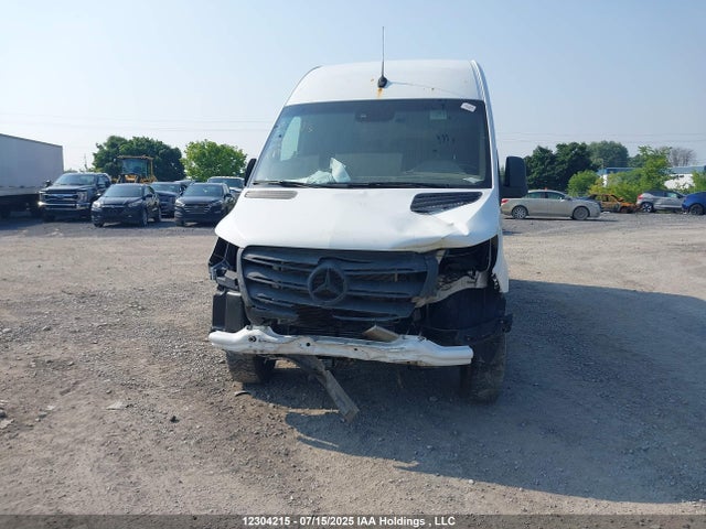 WD3BF1CD9KP028119 Mercedes-Benz om 642 with brake assist