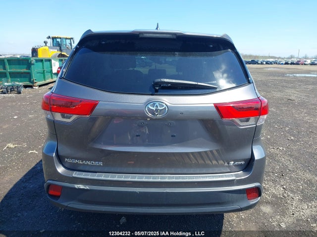 12304232 :رقم المزاد ، 5TDBZRFH1KS738468 vin ، 2019 Toyota Highlander Le مزاد بيع