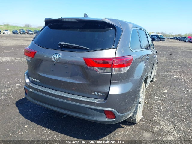 12304232 :رقم المزاد ، 5TDBZRFH1KS738468 vin ، 2019 Toyota Highlander Le مزاد بيع