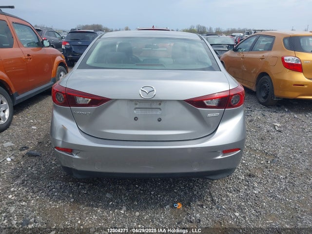 3MZBM1U79FM201943 Mazda pe