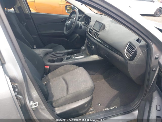 3MZBM1U79FM201943 Mazda pe