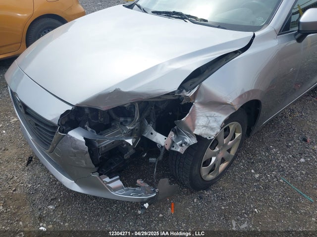 3MZBM1U79FM201943 Mazda pe