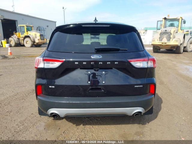 1FMCU9G63NUA76730 Ford ESCAPE SE