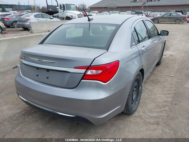 1C3CCBAB3EN229285 Chrysler 2014