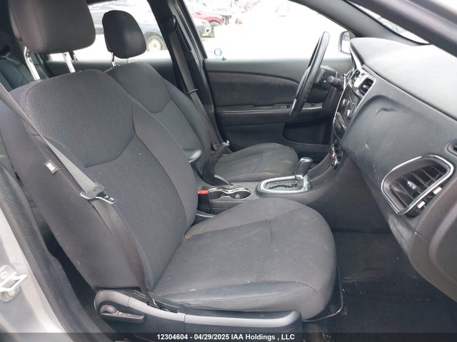 1C3CCBAB3EN229285 Chrysler 2014