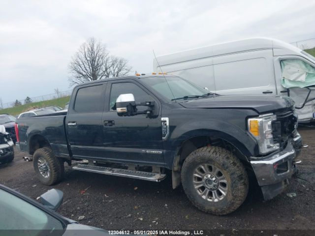 1FT8W3BT6HEF27856 Ford 2017