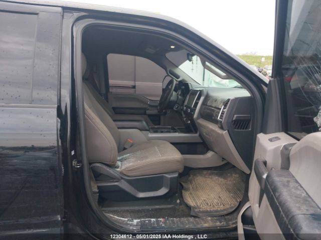 1FT8W3BT6HEF27856 Ford 2017