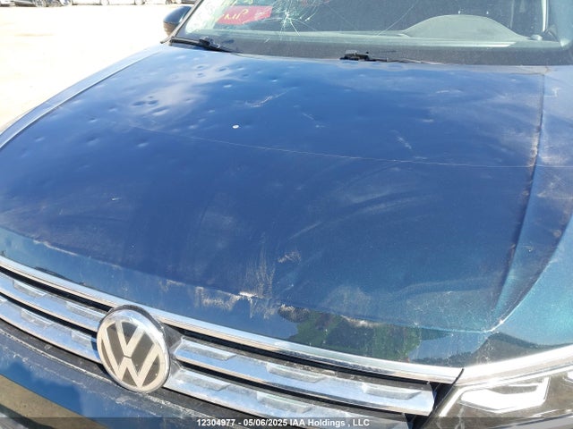 3VV4B7AX7KM114160 Volkswagen Tiguan