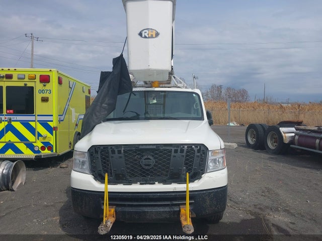1N6SF0KY8JN806299 Nissan Nv Cargo Nv2500 Hd S V8/sv V8