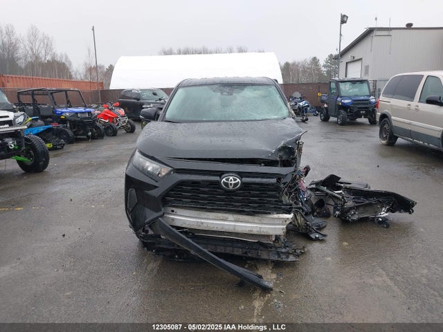 12305087 :رقم المزاد ، 2T3B1RFV0NW271253 vin ، 2022 Toyota Rav4 Le مزاد بيع