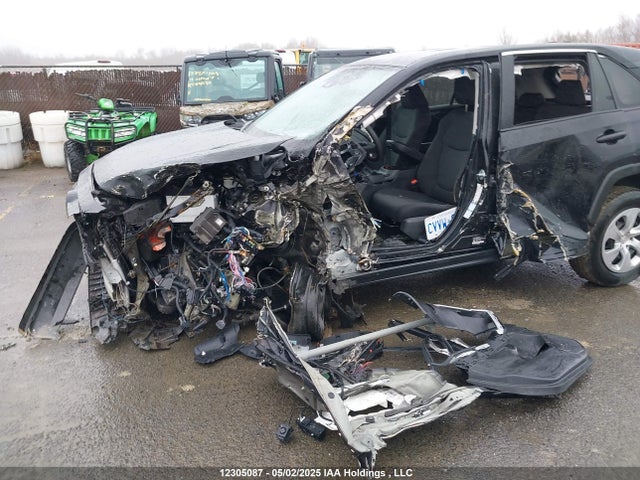 12305087 :رقم المزاد ، 2T3B1RFV0NW271253 vin ، 2022 Toyota Rav4 Le مزاد بيع