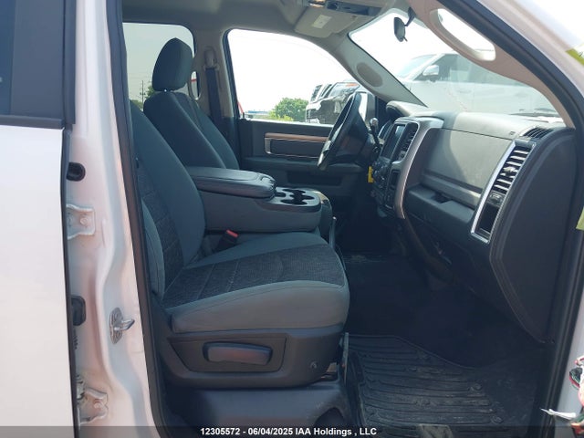 3C6UR5DL7HG609335 RAM 2017