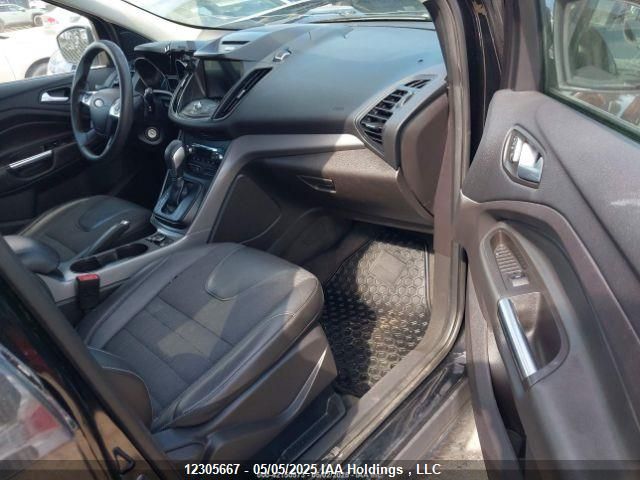1FMCU0G99GUA79074 Ford ESCAPE SE