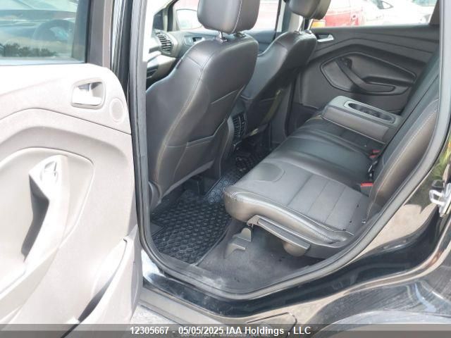 1FMCU0G99GUA79074 Ford ESCAPE SE