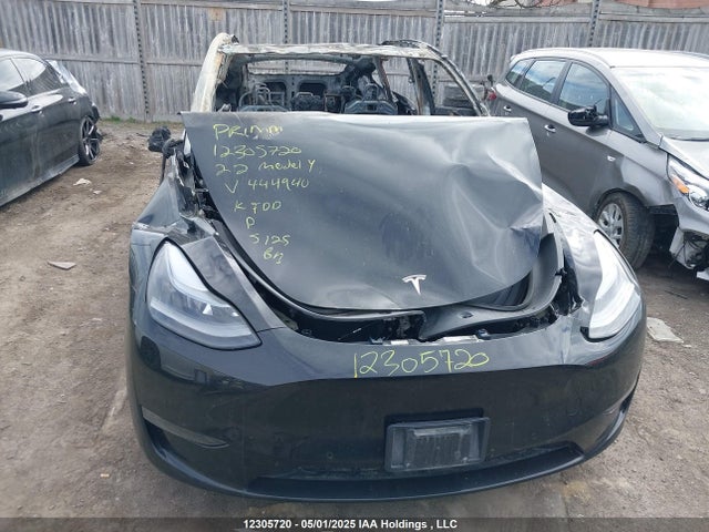 7SAYGDEFXNF444940 Tesla 2022