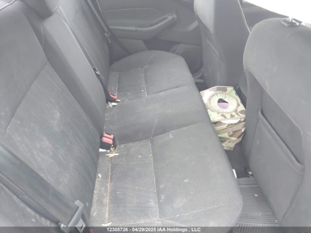 1FADP3F27HL310640 Ford FOCUS SE