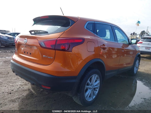 JN1BJ1CR3JW281735 Nissan ROGUE SPORT