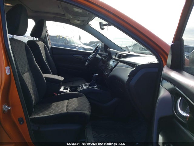 JN1BJ1CR3JW281735 Nissan ROGUE SPORT