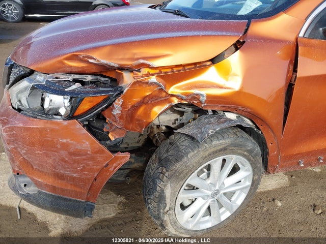 JN1BJ1CR3JW281735 Nissan ROGUE SPORT