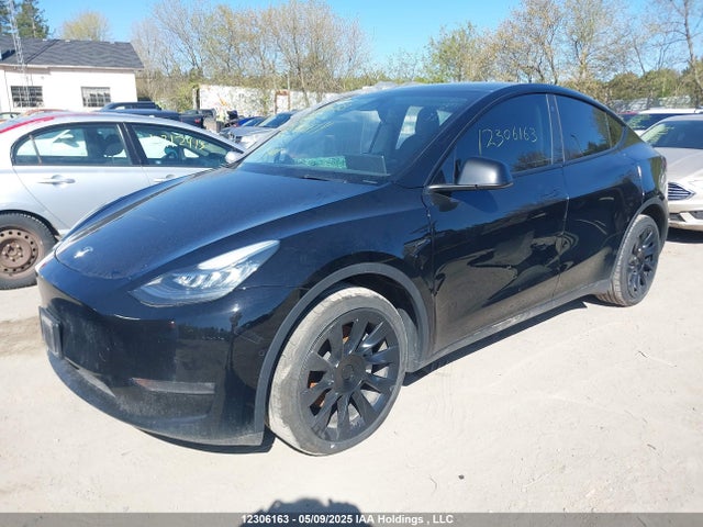 7SAYGDEE7PF583806 Tesla Model Y