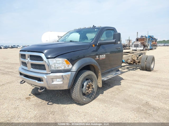 RAM 5500 2018 3C7WRNDLXJG334408 Image 2