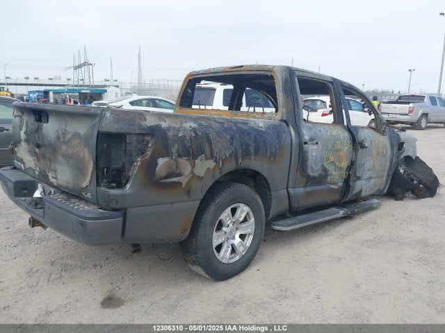 1N6AA1E51HN527729 Nissan 2017