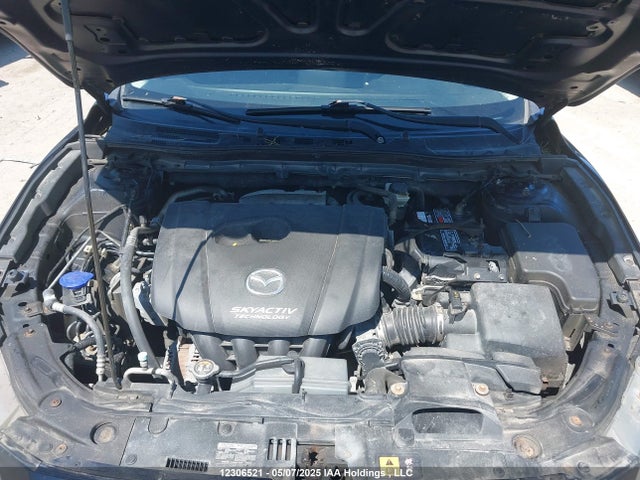 3MZBM1L75FM181465 Mazda pe