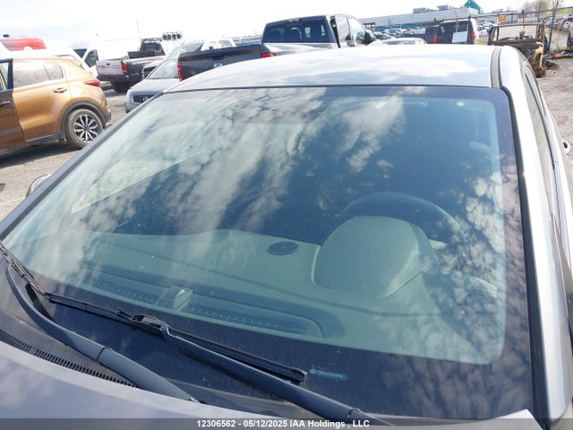 5NPD74LF8JH335998 Hyundai mpi nu