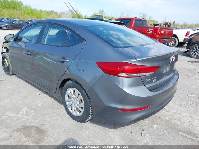 5NPD74LF8JH335998 Hyundai mpi nu