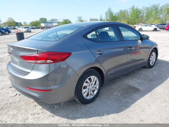 5NPD74LF8JH335998 Hyundai mpi nu