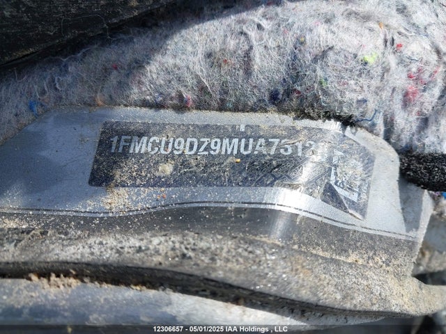 1FMCU9DZ9MUA73120 Ford hev/phev