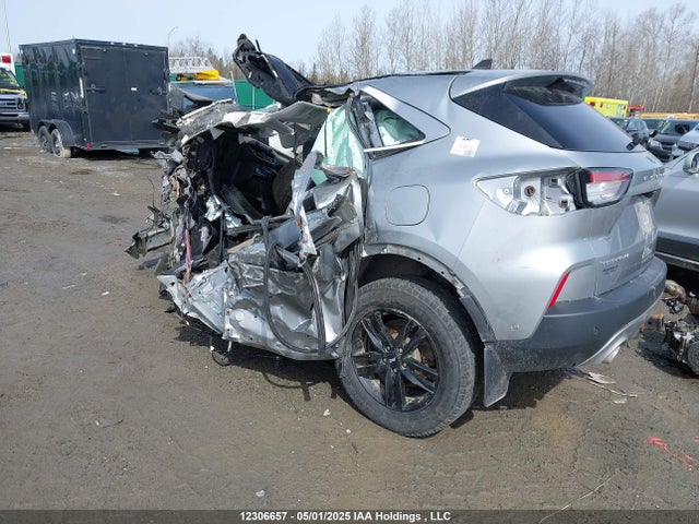 1FMCU9DZ9MUA73120 Ford hev/phev