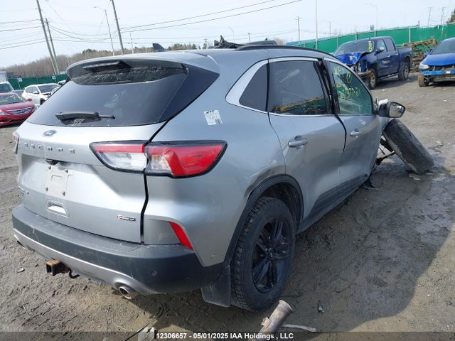 1FMCU9DZ9MUA73120 Ford hev/phev