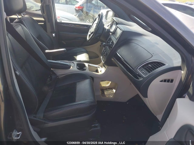2C4RDGBGXFR651844 Dodge Grand Caravan Se