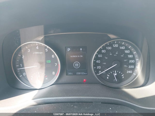KMHD84LF5HU379207 Hyundai Elantra