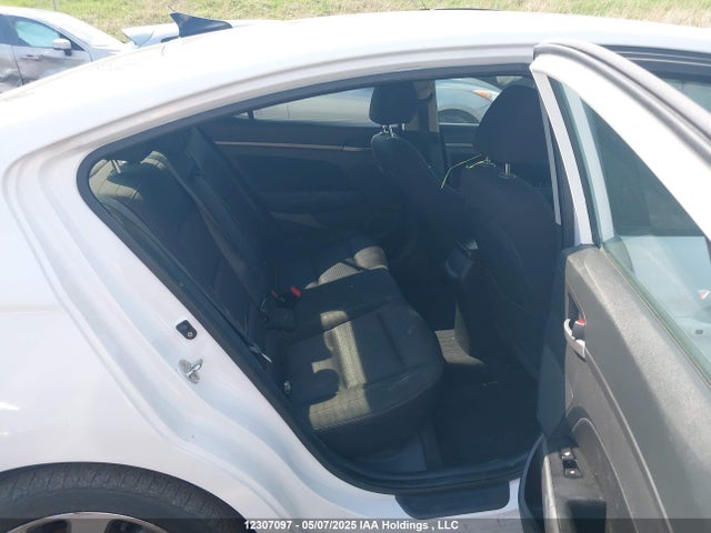 KMHD84LF5HU379207 Hyundai Elantra