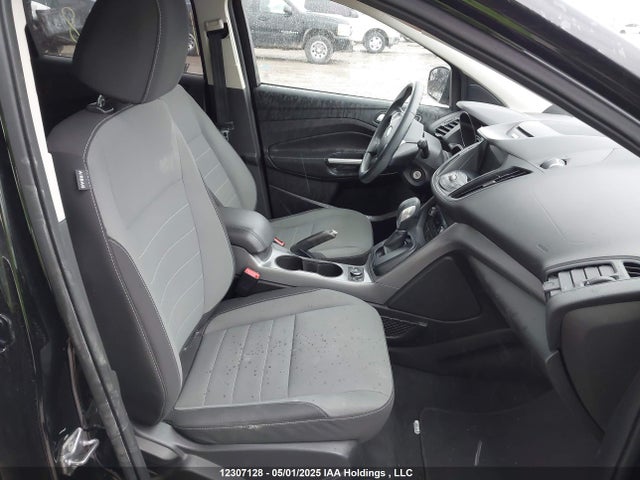 1FMCU0G91GUB77998 Ford Escape