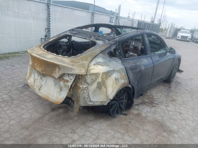 Tesla Model Y 2021 5YJYGAEE3MF136980 Image 4