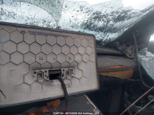 Tesla Model Y 2021 5YJYGAEE3MF136980 Image 7